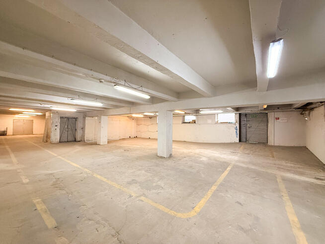 Hala magazynowa z placem dla TIR