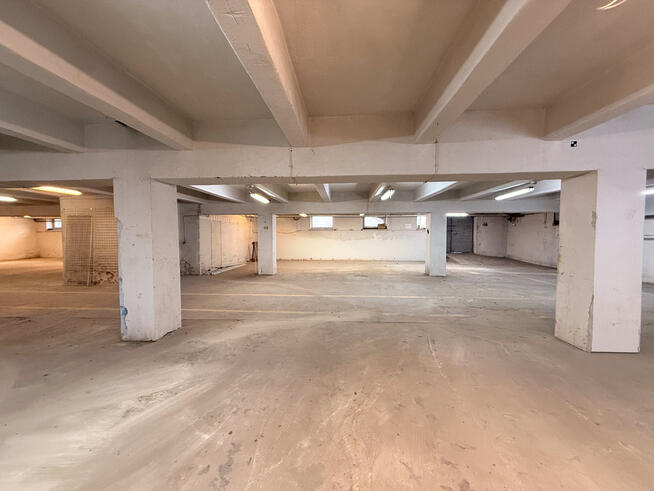 Hala magazynowa z placem dla TIR