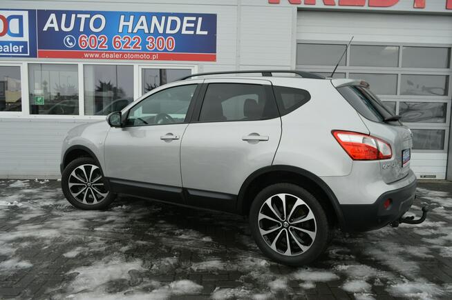 Nissan Qashqai 1.6i Automat Serwis Navi Kamera Panoramadach Bluetooth 147 tys.km