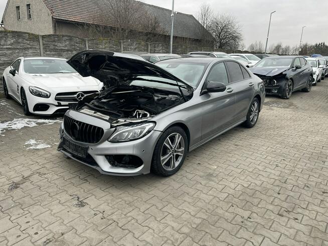 Mercedes C 220 AMG Line Skóra Automat Burmaster Podgrzewanie 170KM