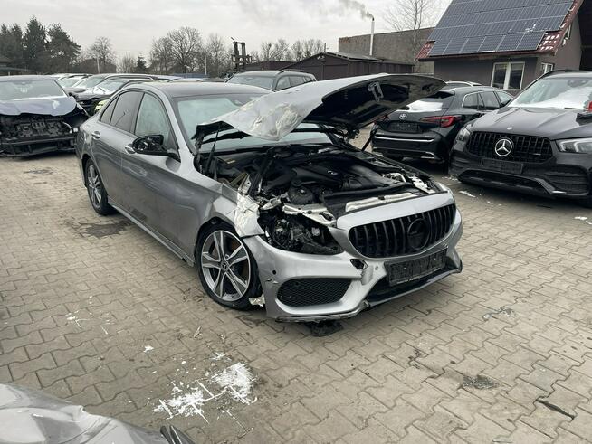 Mercedes C 220 AMG Line Skóra Automat Burmaster Podgrzewanie 170KM