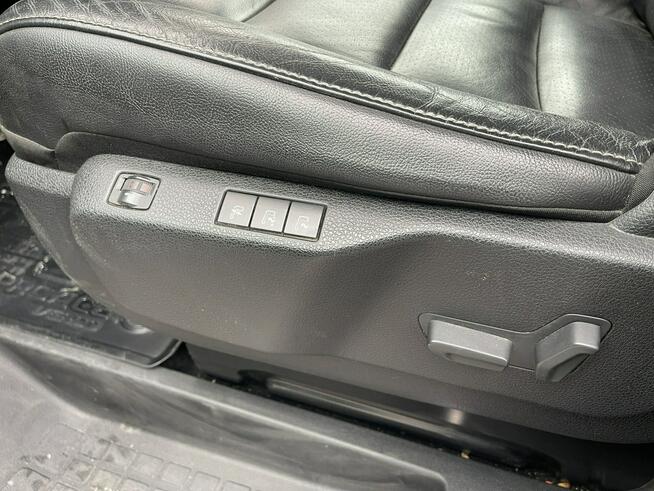 Toyota Proace Verso VIP Skóra Pamięć Fotele kapitańskie HAK