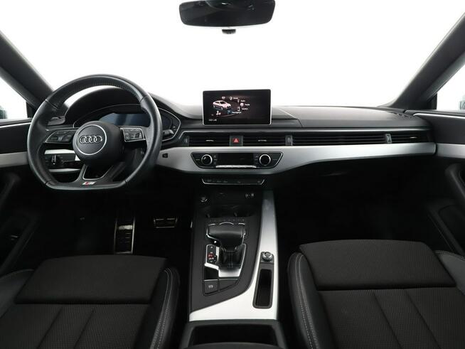 Audi A5 S-Line S-tronic półskóra virtual navi kamera hak ACC climatronic