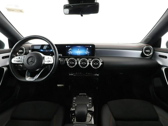 Mercedes CLA 35 AMG 4x4 automat full LED skóra/alcantara kamery grzane fotele