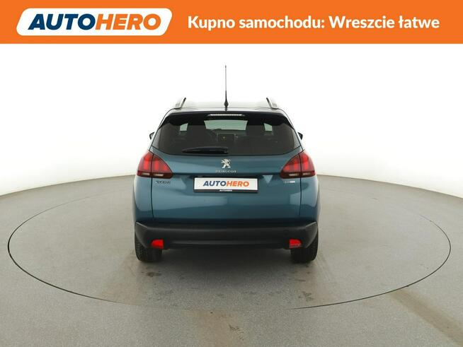 Peugeot 2008 Style panorama grzane fotele kamera tempomat