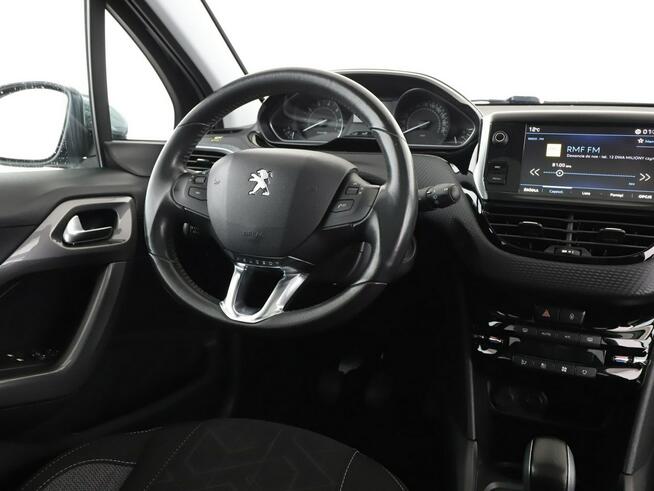 Peugeot 2008 Style panorama grzane fotele kamera tempomat