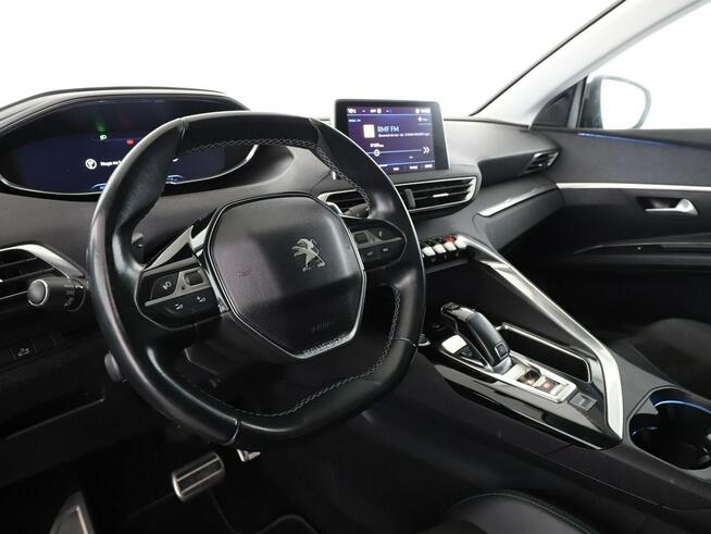 Peugeot 5008 7 os. automat full LED skóra/alcantara virtual cocpit kamery panorama