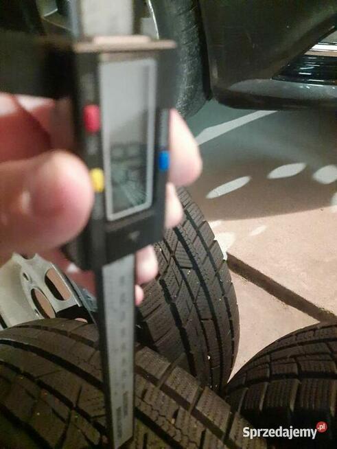 Kola zimowe opony + felgi 175 65 14 stan idealny 22r
