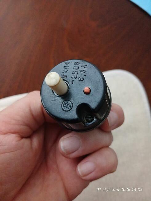 Bezpiecznik automatyczny produkcji b. ZSRR