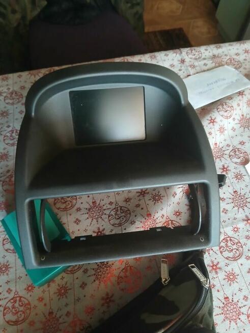 Sprzedam wyświetlacz kolorowy z radiem Opel Astra G