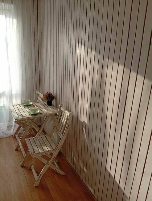 Odnowiona kawalerka.I piętro.Bdb lokalizacja.Bezczynszowa