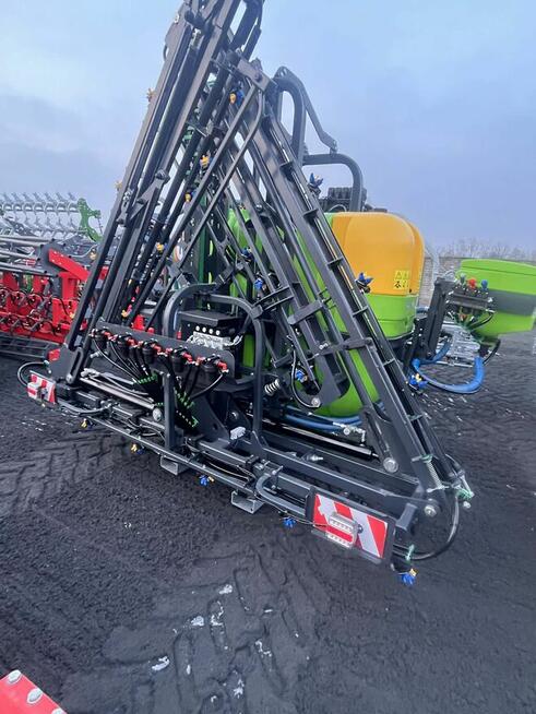 Opryskiwacz zawieszany