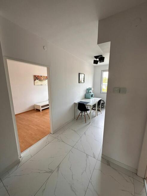 Bezpośrednio, 2 pokoje, garaż, metro, Heroldow