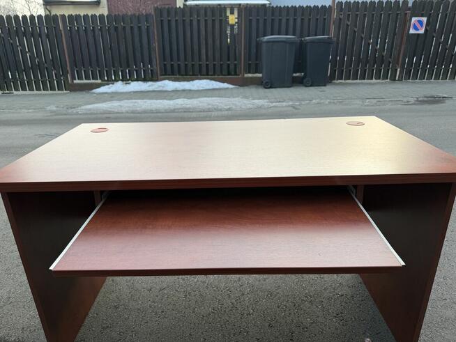 2 solidne biurka stan jak nowe 250 zł szt.