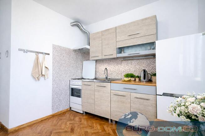 Przestronna kawalerka garderobą – Sołacz, ul. Sokoła