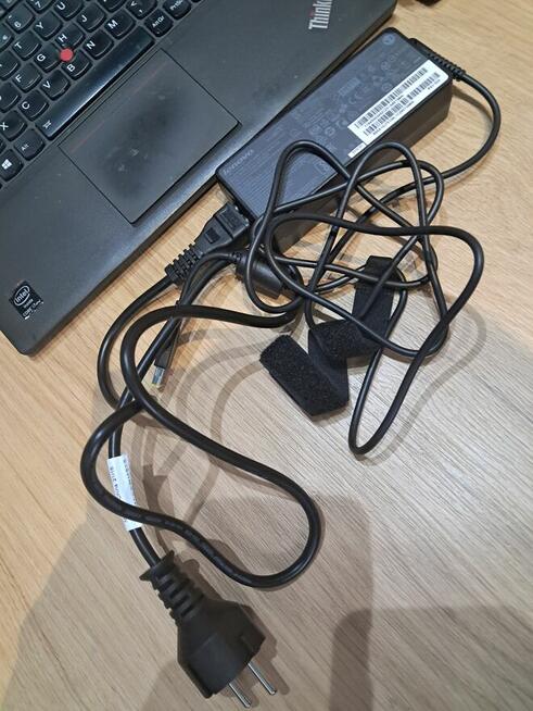 Sprzedam lenovo thinkpad X240 wszystko dziala