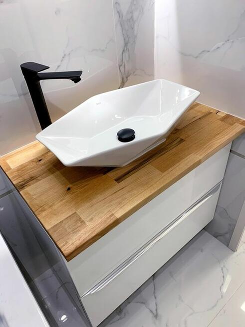 Bezpośrednio, 2 pokoje, garaż, metro, Heroldow