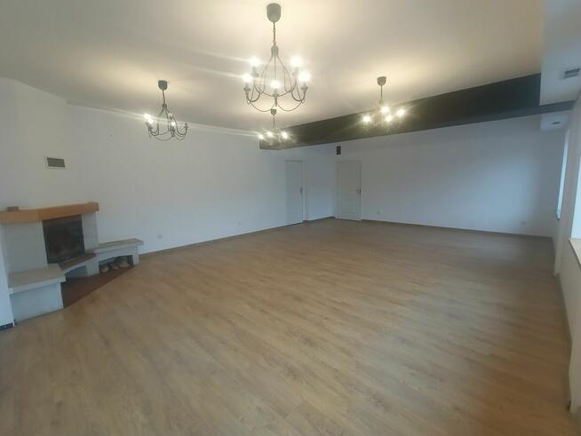 Lokale biurowe w centrum Leska