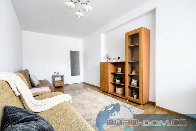 Przestronna kawalerka garderobą – Sołacz, ul. Sokoła