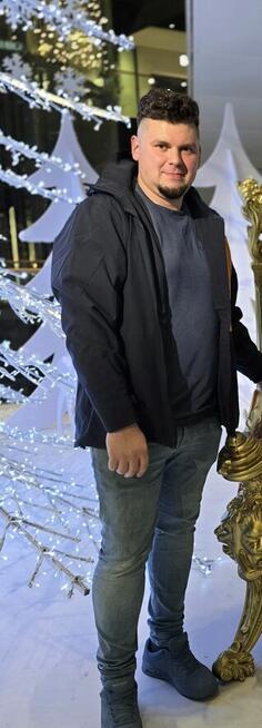 Jest tu ktoś...? Jesteś tu kochana?