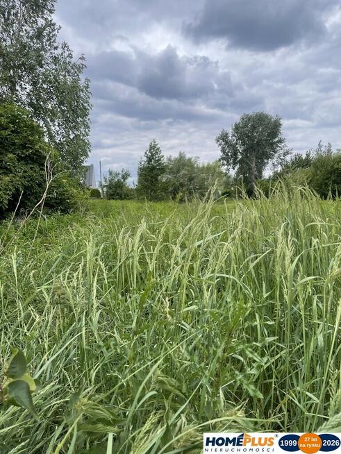 Działka budowlana 930 m² - blisko Warszawy.