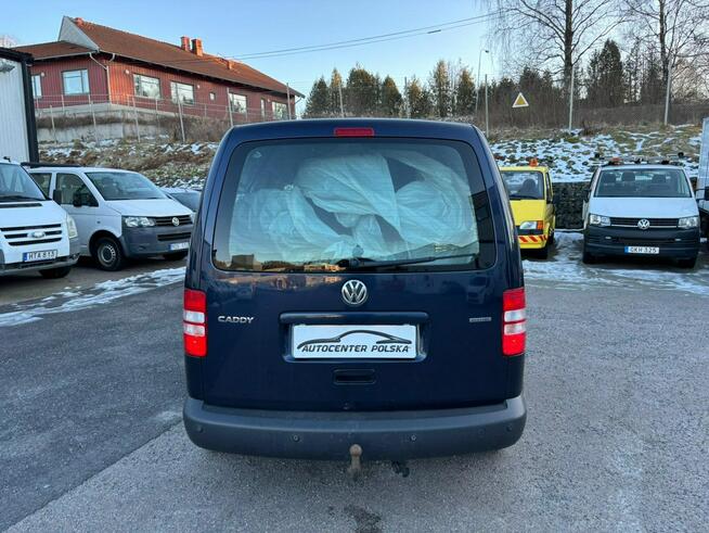 Volkswagen Caddy 2.0 MPI 109 KM 5 osobowy 2014 r cena export