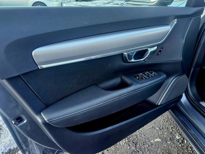 Volvo V90 2.0 benz T5 250PS 119tys km Skóra ACC AutoPilot BEZWYPADEK