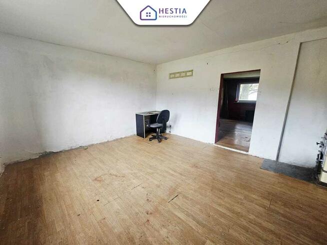 Dom wolnostojący z dużą działką.