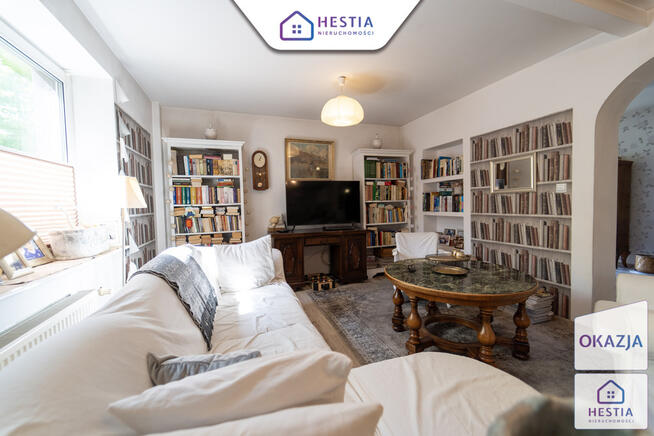 Bliźniak z ogrodem, balkonami i piwnicą.