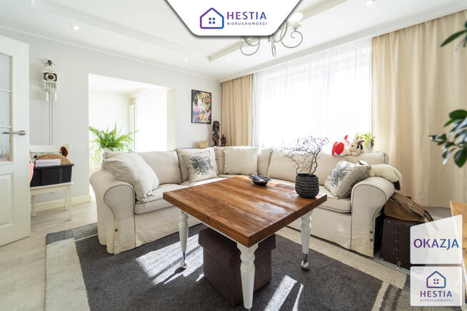 Dom wolnostojący, w całości podpiwniczony.