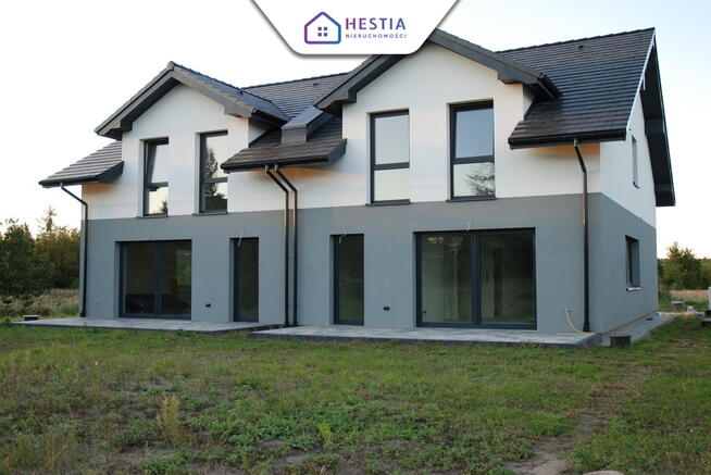 Bliźniak z garażem w spokojnej części Wołczkowa