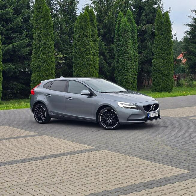 Volvo V40 II 2.0 D2 Drive-E Summum