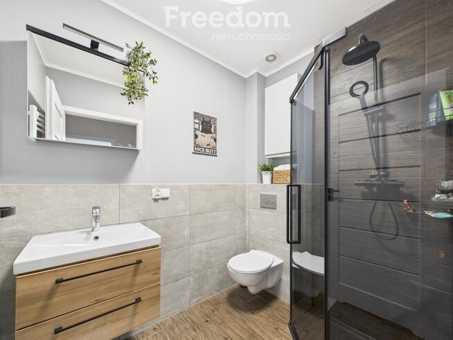 Dom parterowy w otulinie lasu