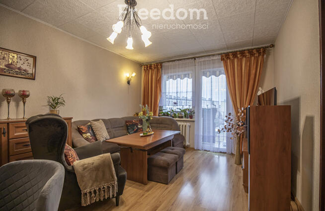 Na sprzedaż trzypokojowe mieszkanie z balkonem