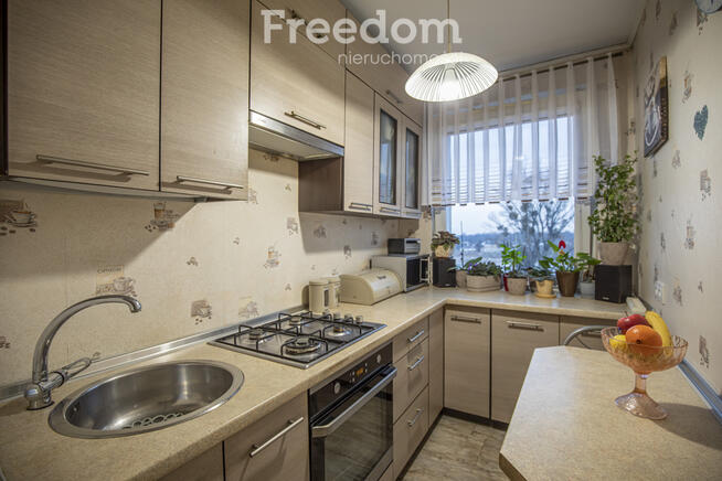 Na sprzedaż trzypokojowe mieszkanie z balkonem