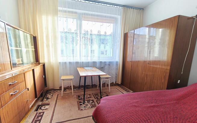 trzypokojowe z balkonem na pierwszym piętrze