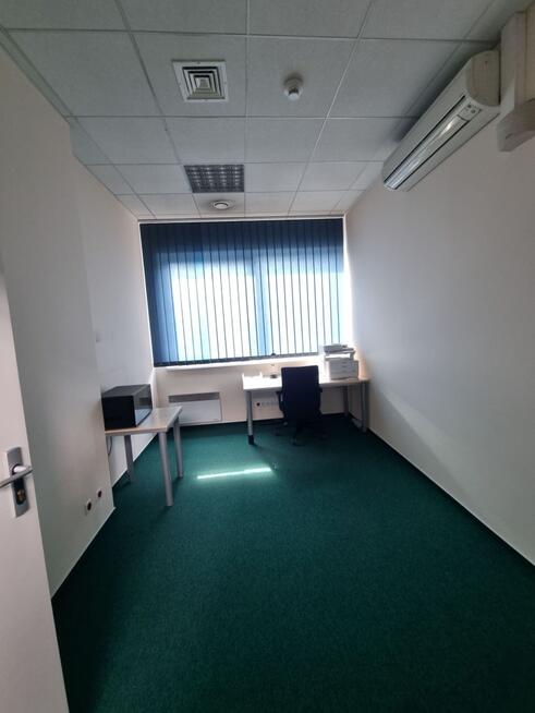 Lokal biurowy z antresolą