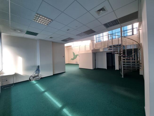 Lokal biurowy z antresolą