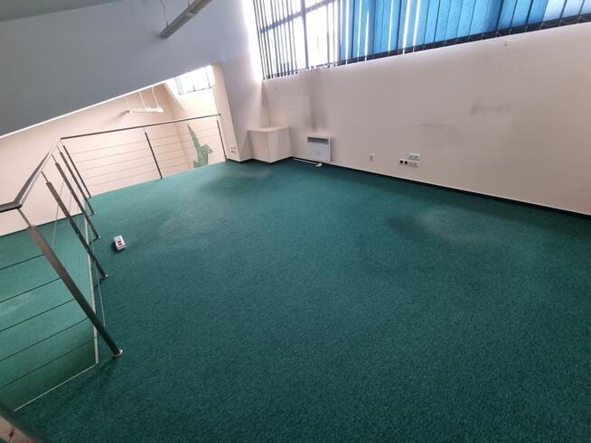 Lokal biurowy z antresolą