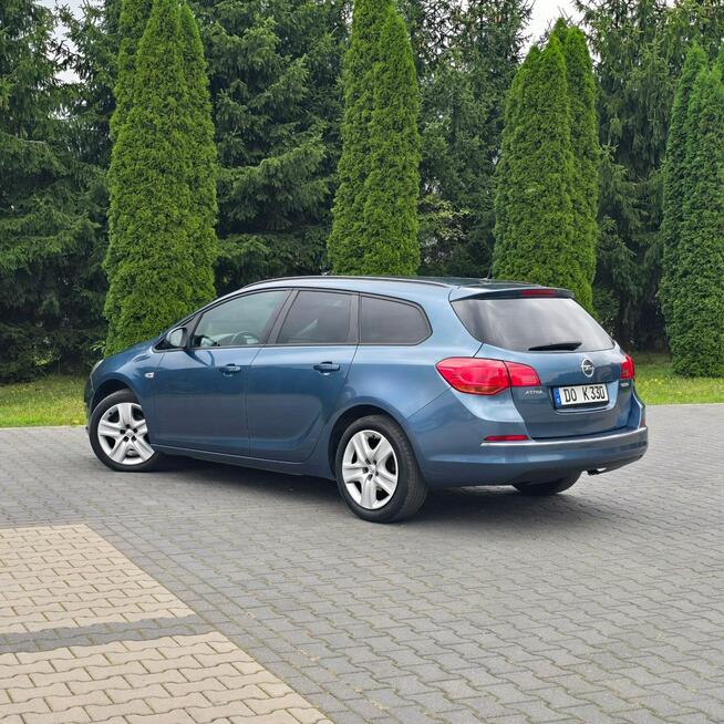 Opel Astra J 1.4 Benzyna 100KM Selection