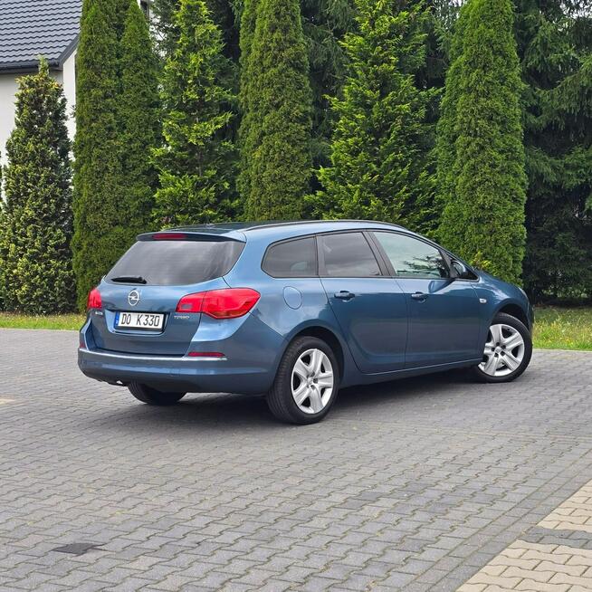 Opel Astra J 1.4 Benzyna 100KM Selection
