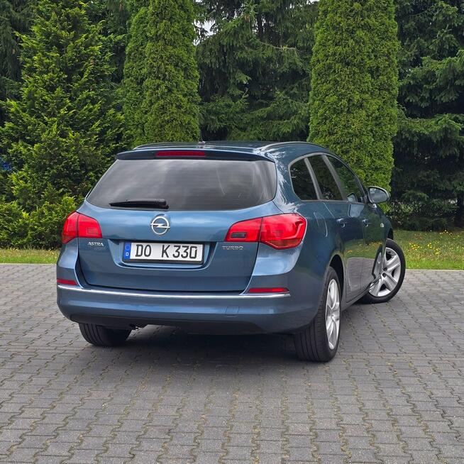 Opel Astra J 1.4 Benzyna 100KM Selection