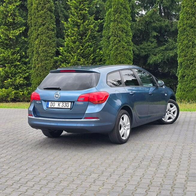 Opel Astra J 1.4 Benzyna 100KM Selection
