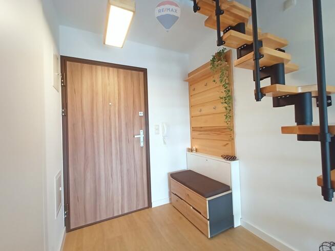 Nowoczesne dwupoziomowe mieszkanie w Centrum