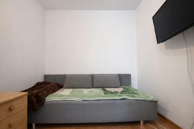 Kawalerka z balkonem i klimatyzacją – parter