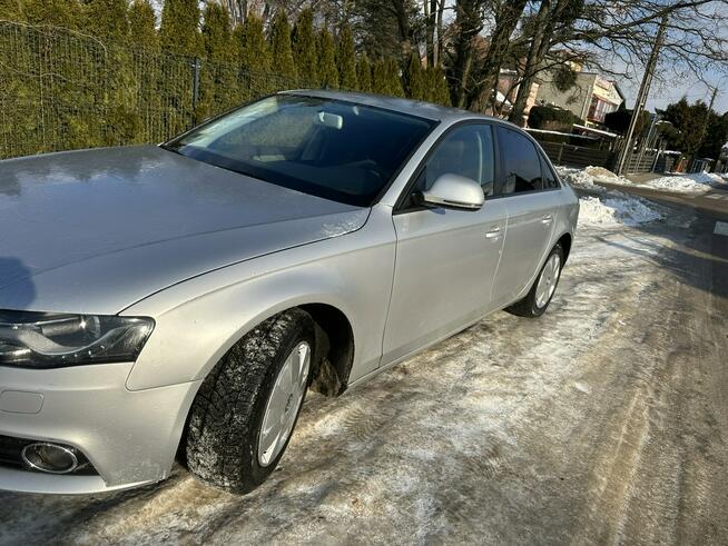 Audi A4 1,8 Turbo moc 160, klimatronik, parktronik, nowe opony zimowe, isofix