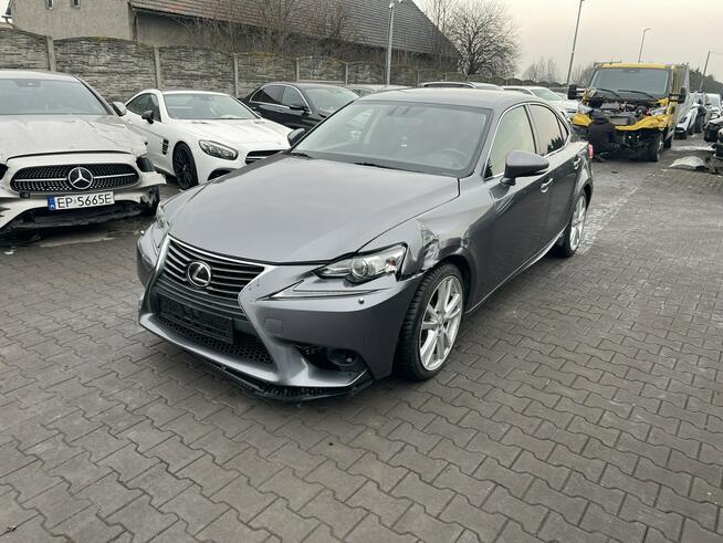 IS300H Hybryda Automat Skóra Kamera 220KM