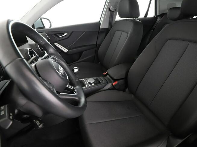 Audi Q2 full LED navi klima auto virtual cocpit kamera i czujniki parkowania