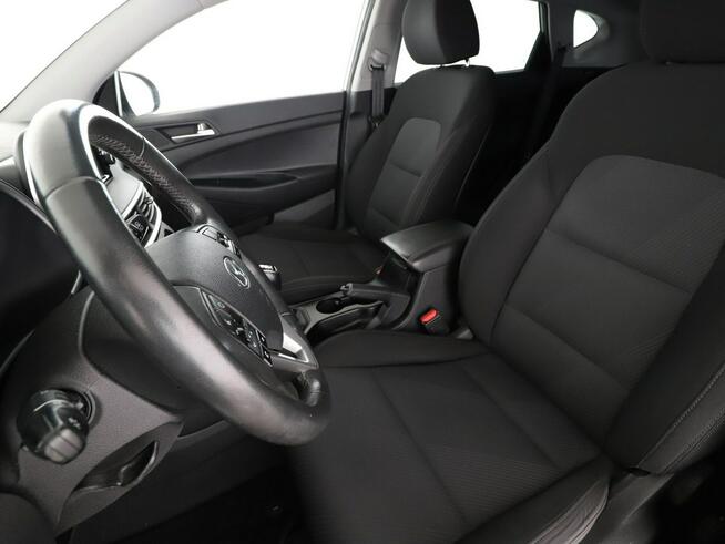 Hyundai Tucson klima auto kamera i czujniki parkowania Apple CarPlay & Android Auto