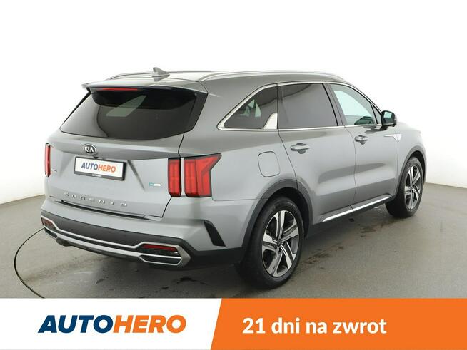 Kia Sorento FV23% PHEV automat 4x4 skóra panorama navi PDC grzane+wentyl. fotele A